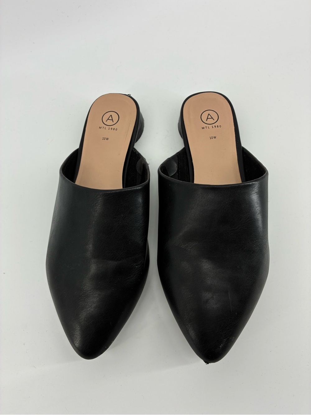 WIDE WIDTH Addition Elle Black Pointed Mule Flats